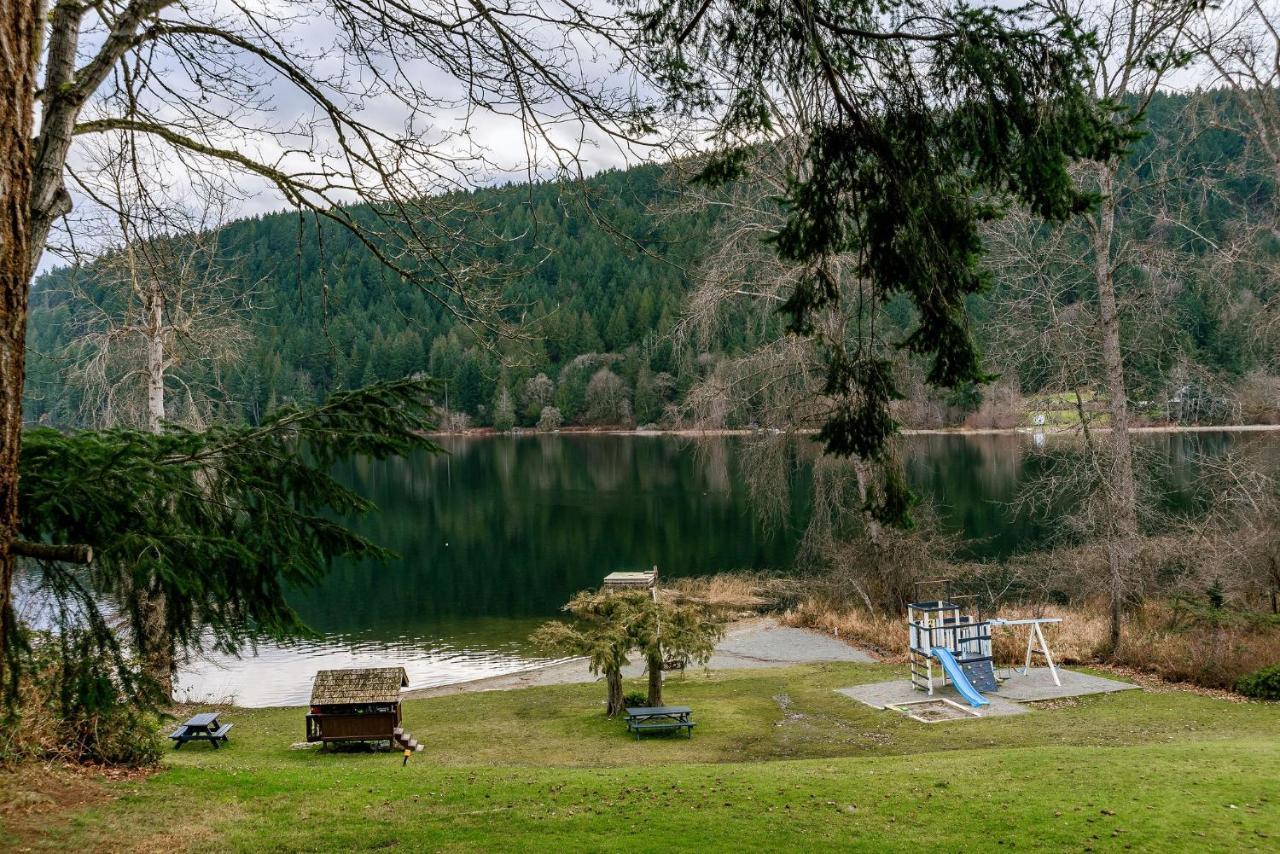 Green Acres Lakeside Resort Salt Spring Island Ganges Dış mekan fotoğraf
